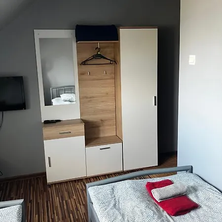 Проживание в семье Wiselka *